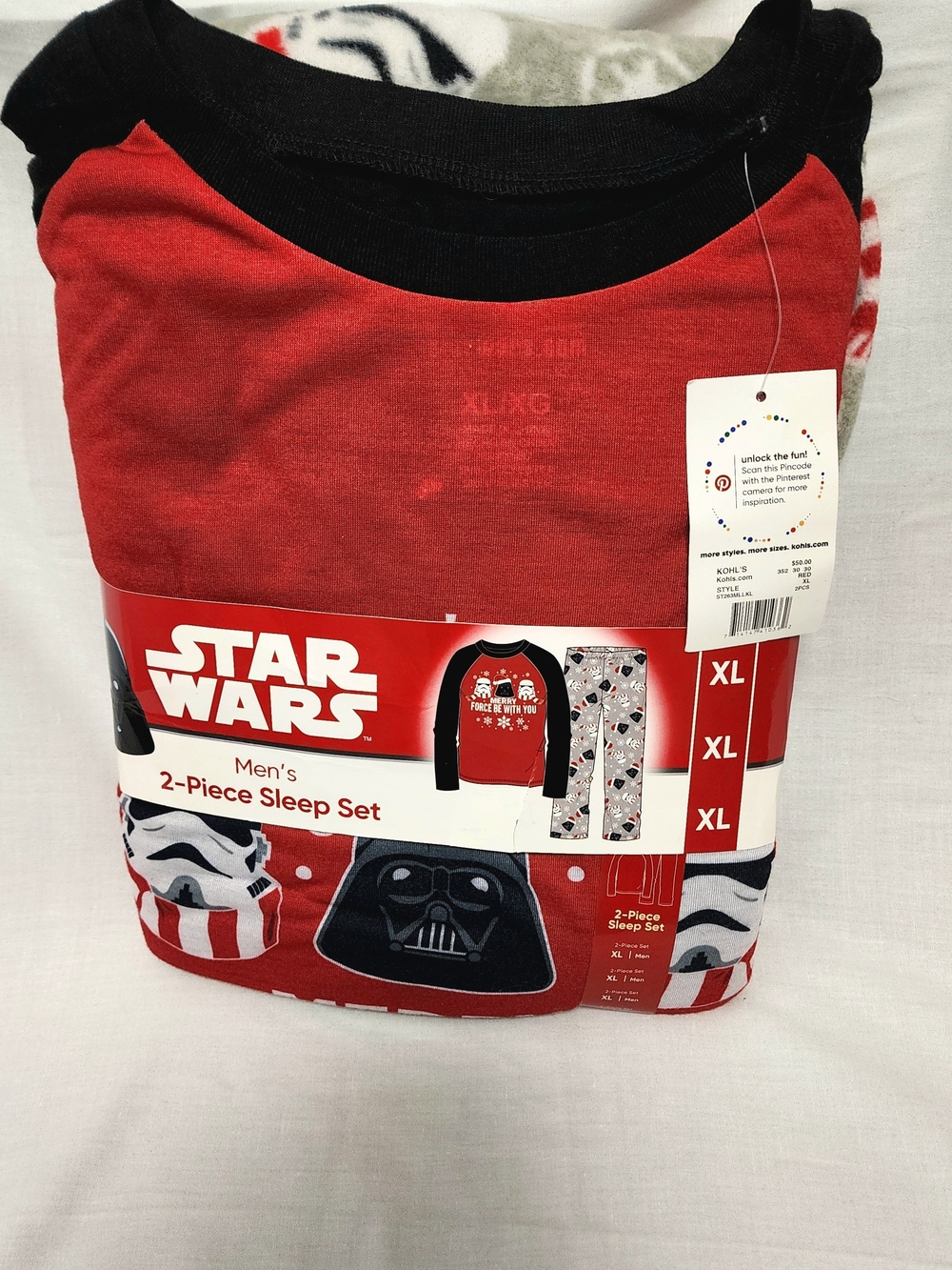 Star Wars Men's Red and Black Pajama Set - XL